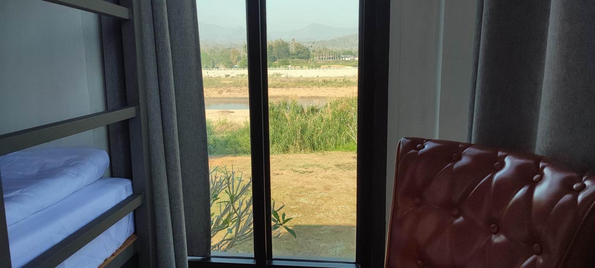 Dream Riverside Mae Sariang Ngoại thất bức ảnh